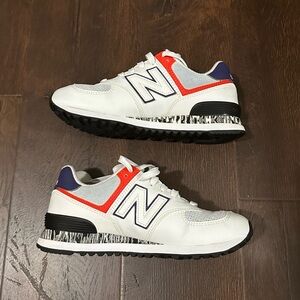 New balance 574 white ghost pepper sneakers